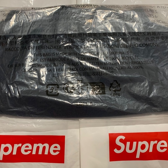 Supreme Washed Box Logo Crewneck Navy Medium SS25 - Picture 6 of 8